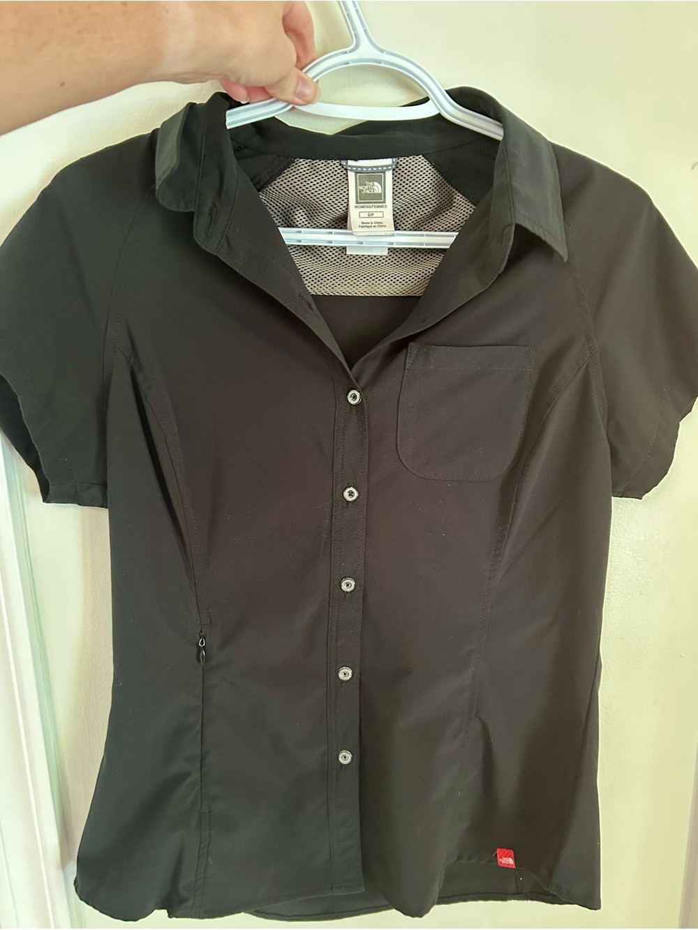 The North Face Black Short-Sleeve Button-Down Shirt